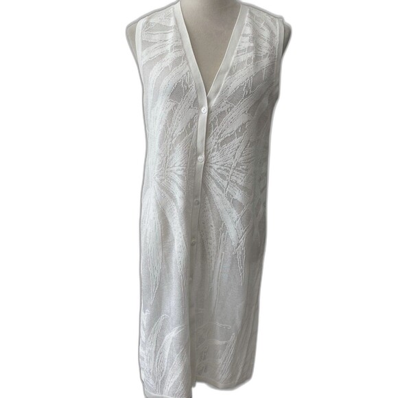 Chico’s Vest Sweater Women’s Size S Color Coconut Palm Stitch Sleeveless - Picture 1 of 10